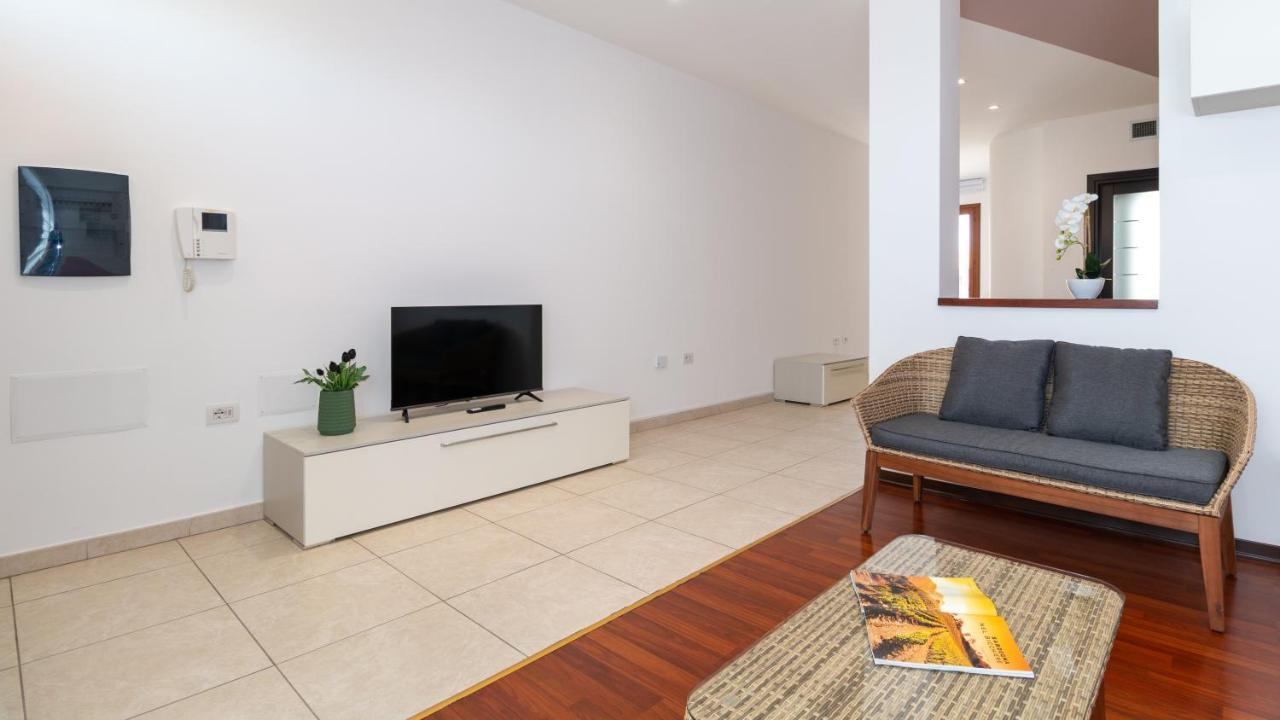 Sardinianworld - Xenia Boutique Tirso Apartment Oristano